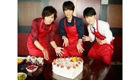 ケーキ作りに奮闘する、男子たち（福士蒼汰＆山田裕貴＆入江甚儀）