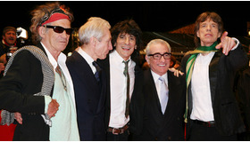『ザ・ローリング・ストーンズ シャイン・ア・ライト』　（左から）キース・リチャーズ、チャーリー・ワッツ、ロン・ウッド、マーティン・スコセッシ監督、ミック・ジャガー。　-(C) Kazuko Wakayama