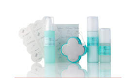 老舗刃物メーカーの貝印が展開するビューティーツールブランド＜KOBAKO＞は、自宅でもサロンさながらの仕上がりを兼ねるフットケアやネイルケアのプロダクトを揃えている。