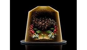 コーヒー豆の生育環境から、コーヒーを味わう瞬間までのすべての工程においてこだわり抜くネスッソの哲学に基づいて、ハイクオリティの1杯のコーヒーを届ける。ネスプレッソはコーヒーカプセルを「タイムカプセル」に例えている。