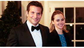 ブラッドリー・クーパー＆スキ・ウォーターハウス-(C) Getty Images