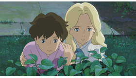 杏奈（声：高月彩良）＆マーニー（声：有村架純）-(C) 2014 GNDHDDTK