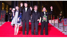 IZUMI、長谷川博己、園子温監督、大月俊倫プロデューサー／『ラブ&ピース』北京映画祭　