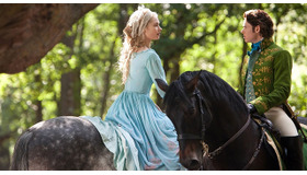 『シンデレラ』（C）2015 Disney Enterprises, Inc. All Rights Reserved.　