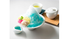 「R style by 両口屋是清」からは、見た目も涼やかな削氷「エルダーフラワーの削氷」が登場。