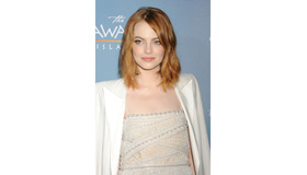 『Aloha』のLAプレミアに登場したエマ・ストーンPhotographer Credit: Jeffrey Mayer