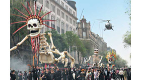 “死者の日”メイキング『007 スペクター』／SPECTRE(C) 2015 Metro-Goldwyn-Mayer Studios Inc., Danjaq, LLC and Columbia Pictures Industries, Inc. All rights reserved