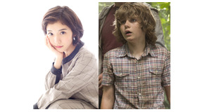 松岡茉優&タイ・シンプキンス演じるグレイ／『ジュラシック・ワールド』