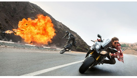 華麗なバイクアクションを披露するトム『ミッション：インポッシブル／ローグ・ネイション』-(C) 2015 Paramount Pictures. All Rights Reserved.