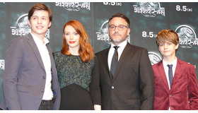 ニック・ロビンソン、ブライス・ダラス・ハワード、コリン・トレボロウ監督、タイ・シンプキンス／『ジュラシック・ワールド』来日記者会見