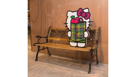 伊勢丹2階にはハローキティーとコラボしたアイテムもそろう