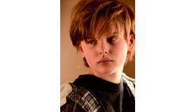 『ボーイ・ソプラノ　ただひとつの歌声』で主人公を演じるギャレット・ウェアリング