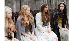 「REIGN／クイーン・メアリー」(C) 2015 Warner Bros. Entertainment Inc. All rights reserved.