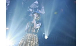 花澤香菜、初の日本武道館ライヴが映像化 「恋愛サーキュレーション」など収録