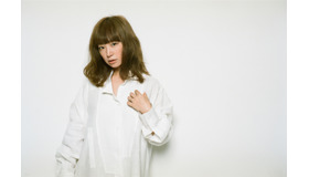 『グラスホッパー』の主題歌を担当するYUKI　(C)2015「グラスホッパー」製作委員会