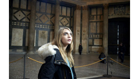 カーラ・デルヴィーニュが出演する『天使が消えた街』