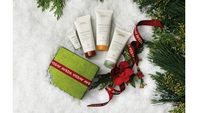 ３つのアロマを楽しむ旅を（シャンピュア ハンドクリーム ホリデー限定品 40g、ローズマリーミント ハンドクリーム ホリデー限定品 40g、ビューティファイング ハンドクリーム ホリデー限定品 39g、ナイト リニューアル セラム トライアルサイズ 3ml）＜11月5日発売＞ 4,000円