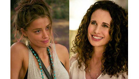 アンバー・ハード＆アンディ・マクダウェル『マジック・マイクXXL』- (C) 2015 WARNER BROS. ENTERTAINMENT INC. RATPAC-DUNE ENTERTAINMENT,LLC