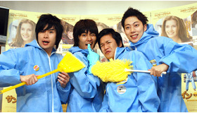 『サンシャイン・クリーニング』スペシャル試写会にて（左から）平成ノブシコブシ・吉村崇、徳井健太、はんにゃ・川島章良、金田哲