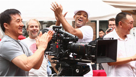11日、北京にて『Kung Fu Kid』クランク・インを祝うジャッキー・チェン＆ウィル・スミス -(C) China Foto Press/AFLO