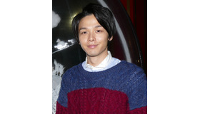 中村倫也／「映画『星ガ丘ワンダーランド』×SUPER Xmas MARKET　スペシャルライブペイント by STOMACHACHE.」