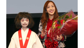 石井心愛＆板野友美／「Tomomi Itano 10th Anniversary Special Event～ちゃんと10周年フリかえろぉーよー!お…おー!!～」