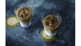 「bills blend coffee by Single Origin Roasters」フラットホワイト／カフェラテ／カプチーノ　627円　- (C) Petrina Tinslay