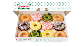 新作和ドーナツ3種に、人気のドーナツを加えた5種がアソートされた12個入りの「おすすめ！ダズン」（2,000円）