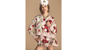 ドルチェ＆ガッバーナからデイジーとポピーモチーフの日本限定カプセルコレクション登場