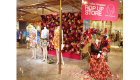 蜷川がディレクションするアパレルブランド、エム / ミカ ニナガワ（M / mika ninagawa）