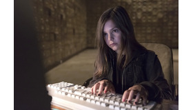 『神様メール』　（C）2015 - Terra Incognita Films/Climax ilms/Apres le deluge/JulieUe Films　Caviar/ORANGE STUDIO/VOO et Be tv/RTBF/Wallimage