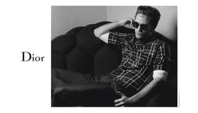 ディオール オムが16年フォールコレクションの広告キャンペーンを公開