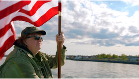 『マイケル・ムーアの世界侵略のススメ』　ｰ(C)2015, NORTH END PRODUCTIONS