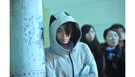 菅田将暉（紫苑）／『デスノート 2016』（C）大場つぐみ・小畑健／集英社　（C）2016「DEATH NOTE」FILM PARTNERS