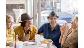 『ヤング・アダルト・ニューヨーク』 (c) 2014 InterActiveCorp Films, LLC.