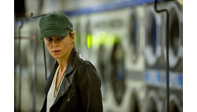 『ダーク・プレイス』（C) 2014DAMSELFISHHOLDINGS,LLCALLRIGHTSRESERVED.