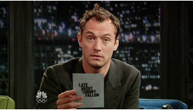 9月末にアメリカのTV番組に出演した際のジュード。生まれたばかりの娘についての言及は一切なし -(C) Splash/AFLO