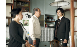 斎藤工×藤山直美×岸部一徳／『団地』（C） 2016「団地」製作委員会