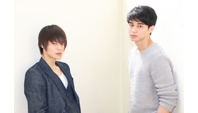 『ヒーローマニア-生活-』東出昌大＆窪田正孝／photo：Takashi Tokita