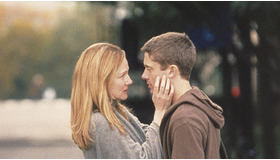 『ルイーズに訪れた恋は…』メイン