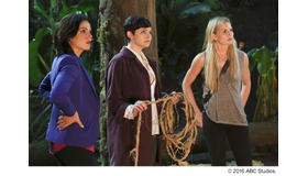 エマ＆メアリー＆レジーナ／「ワンス・アポン・ア・タイム　シーズン3」 - (C) 2016 ABC Studios.