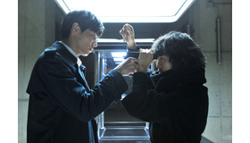 『デスノート Light up the NEW world』（C）大場つぐみ・小畑健／集英社　（C）2016「DEATH NOTE」FILM PARTNERS