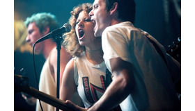 『グリーンルーム』（C）2015 Green Room Productions, LLC. All Rights Reserved.