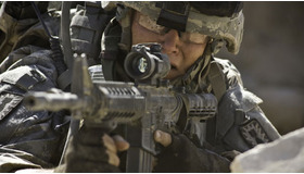 『ハート・ロッカー』 - (C) 2008 Hurt Locker, LLC. All Rights Reserved.