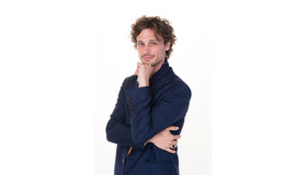 マシュー・グレイ・ギュブラー