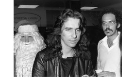 『スーパーメンチ -時代をプロデュースした男！-』(C)2013 NoMoneyFun Films Inc. and A&ETelevision Networks LLC. All Rights Reserved.