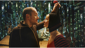 『ミックマック』 - (C) EPITHETE FILMS –TAPIOCA FILMS –WARNER BROS. PICTURES –FRANCE 2 CINEMA -FRANCE 3 CINEMA