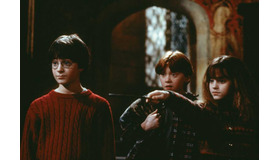『ハリー・ポッターと賢者の石』TM & (C) 2001 Warner Bros. Ent. , Harry Potter Publishing Rights (C) J.K.R.