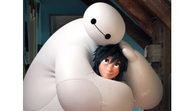 『ベイマックス』　（C）Disney