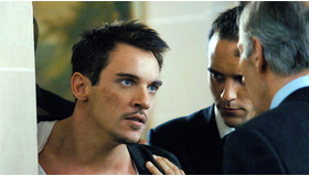 『パリより愛をこめて』 - (C) 2009 EUROPACORP - M6 FILMS – GRIVE PRODUCTIONS – APIPOULA&Iuml; PROD